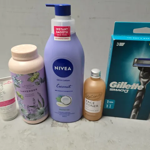 APPROXIMATELY 13 ASSORTED HEALTH & BEAUTY ITEMS TO INCLUDE - GILLETTE MACH 3 , NIVEA COCONUT OIL IN LOTION , PHILIP KINGSLEY SWIMCAP ETC
