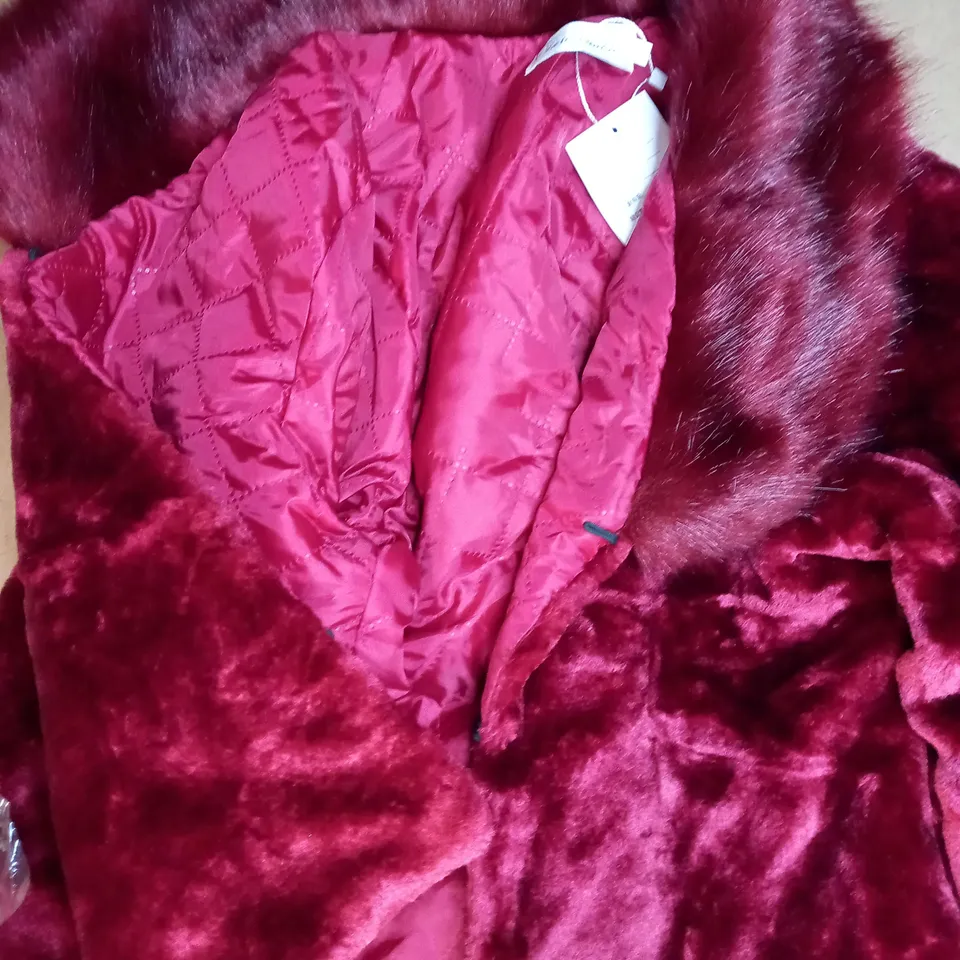DESIGNER STYLE FAUX FUR SOFT JACKET IN RED SIZE XL