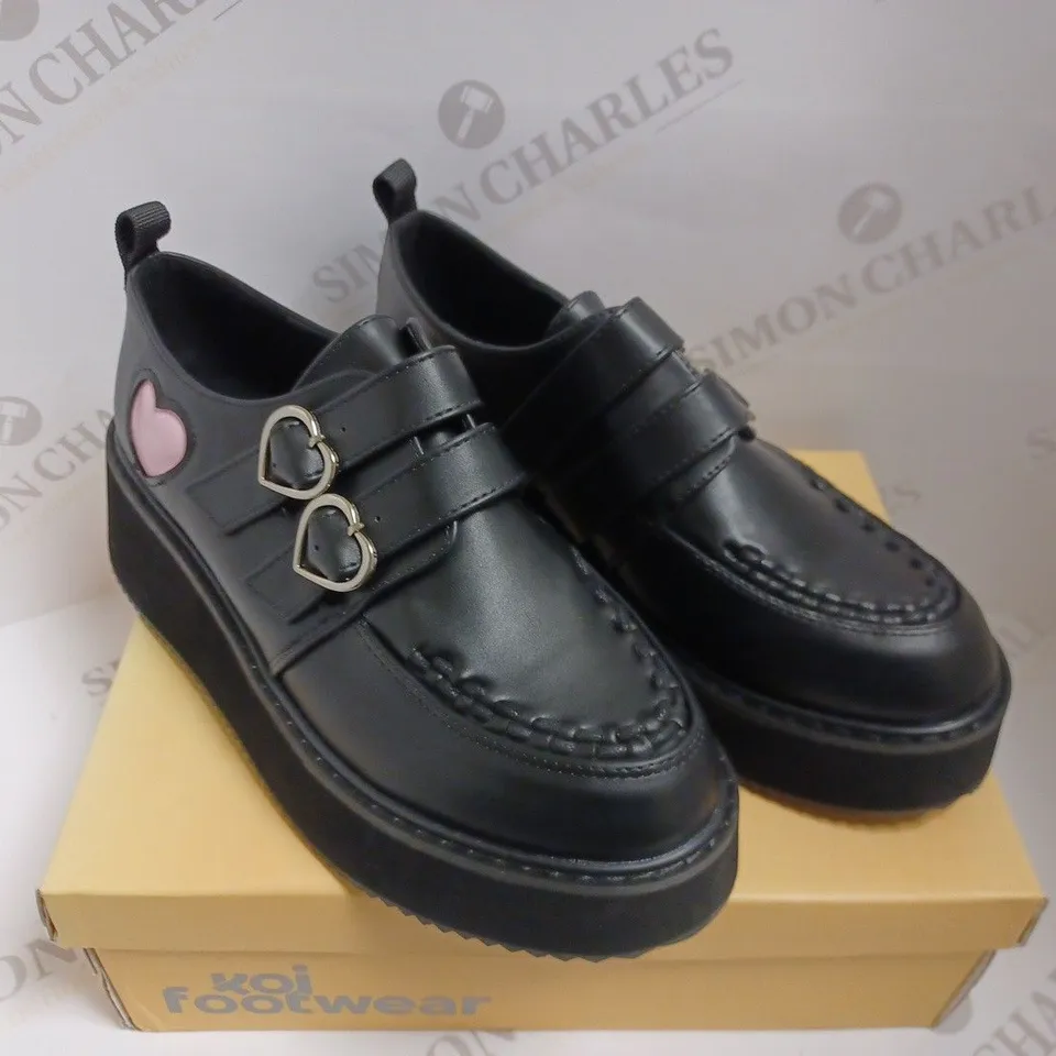 KOI VEGAN POTHOS PINK HEART WAVE PLATFORM SHOES - SIZE 6