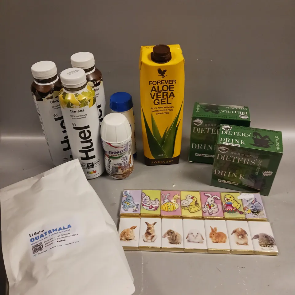 APPROXIMATELY 10 ASSORTED FOOD/DRINK PRODUCTS TO INCLUDE FOREVER ALOE VERA GEL, HUEL COMPLETE MEAL DRINKS, EL BUHO COFFEE ETC 