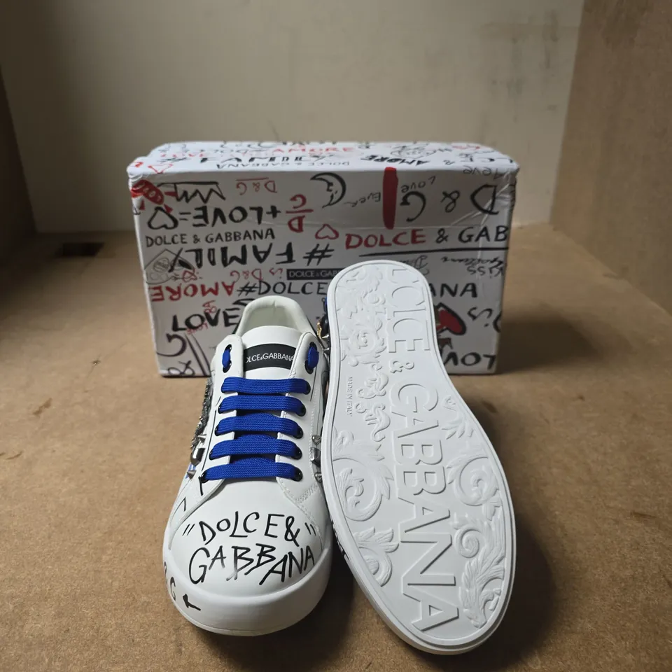DOLCE & GABBANA WHITE LEATHER SNEAKERS WITH BLUE LACES – GRAFFITI PRINT, MILANO - BOXED - EUR SIZE 43