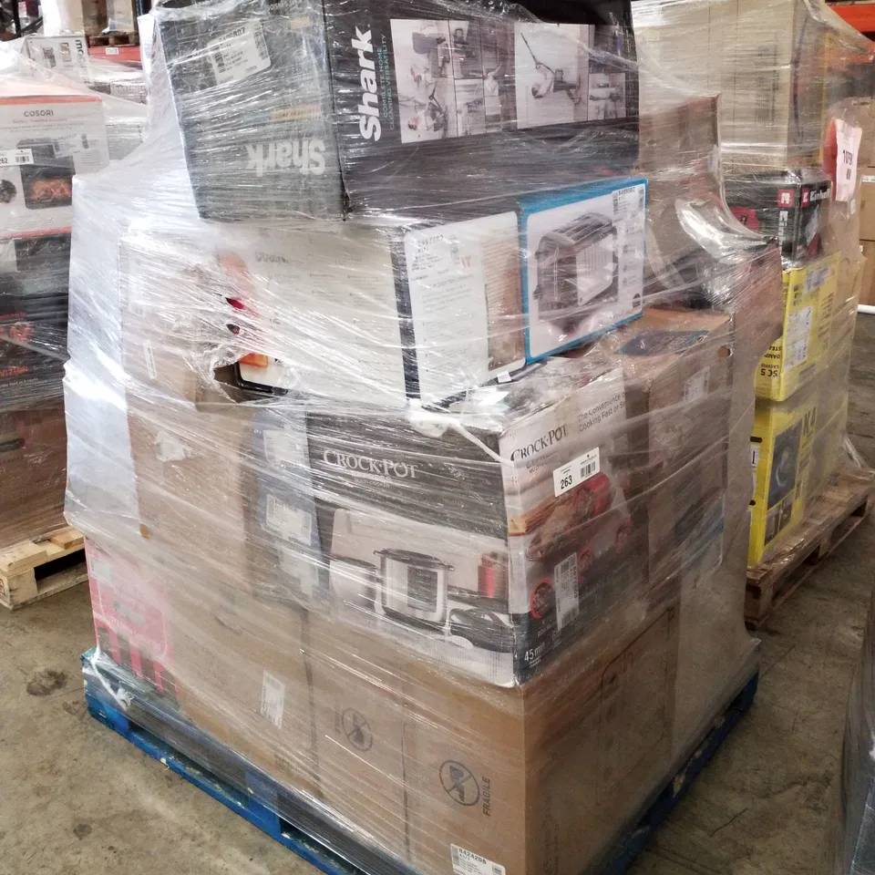 PALLET OF APPROXIMATELY 30 UNPROCESSED RAW RETURN HOUSEHOLD AND ELECTRICAL GOODS TO INCLUDE;