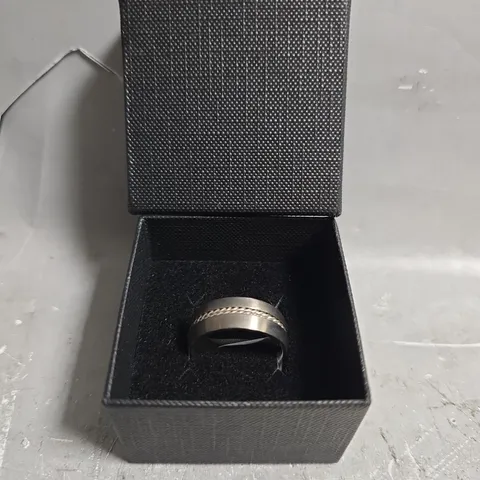 BOXED 8MM SILVER INLAY TITANIUM RING - S