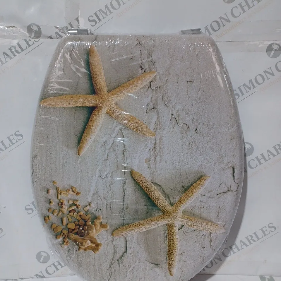 BOXED UNBRANDED MDF 18" TOILET SEAT W. STAR FISH DESIGN
