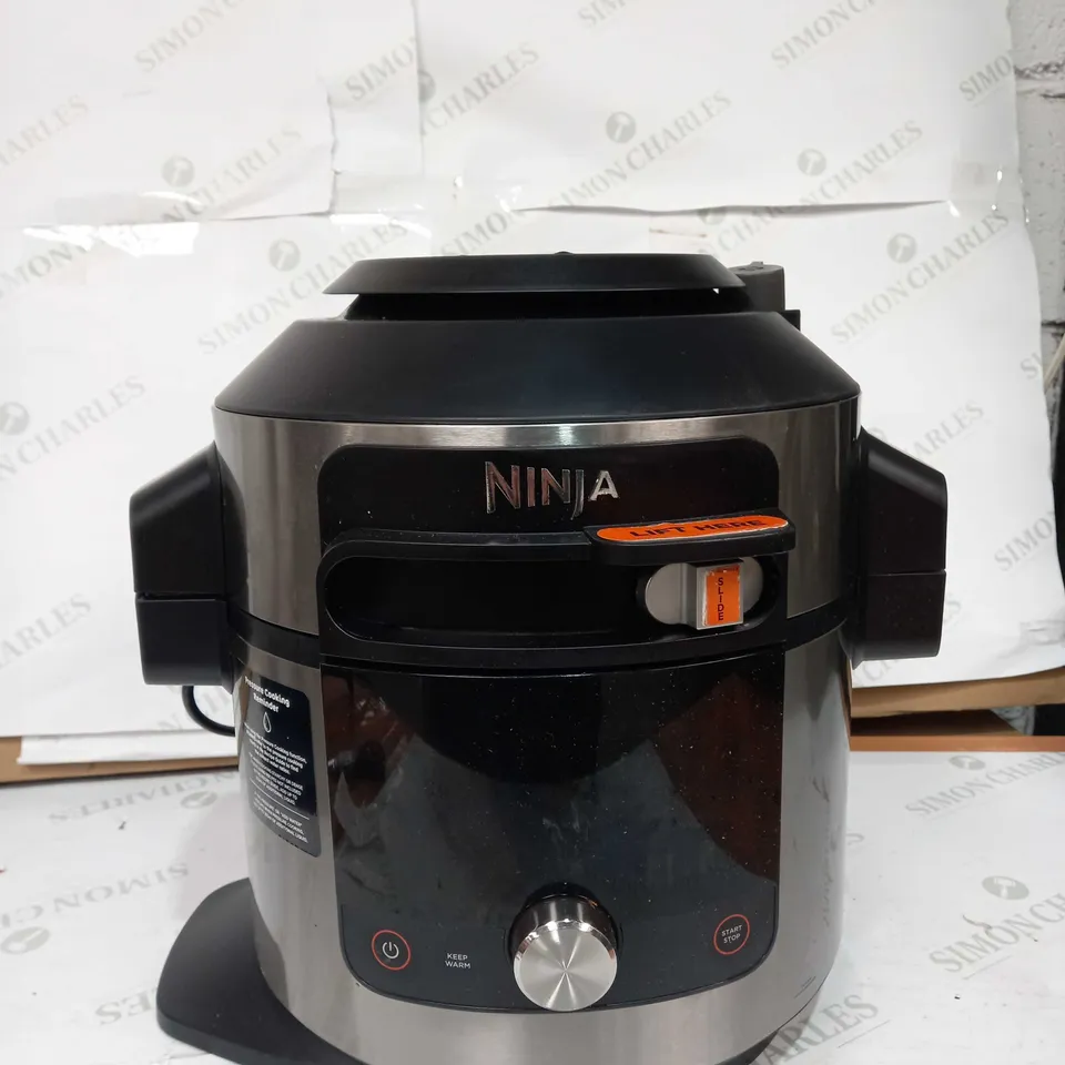 NINJA FOODI SMARTLID 7.5L MULTI COOKER & AIR FRYER