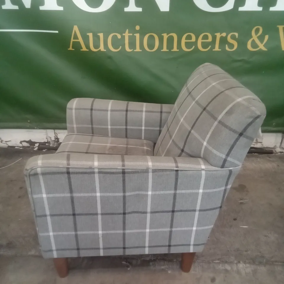 QUALITY DESIGNER ARCHIE ARMCHAIR - FABRIC 