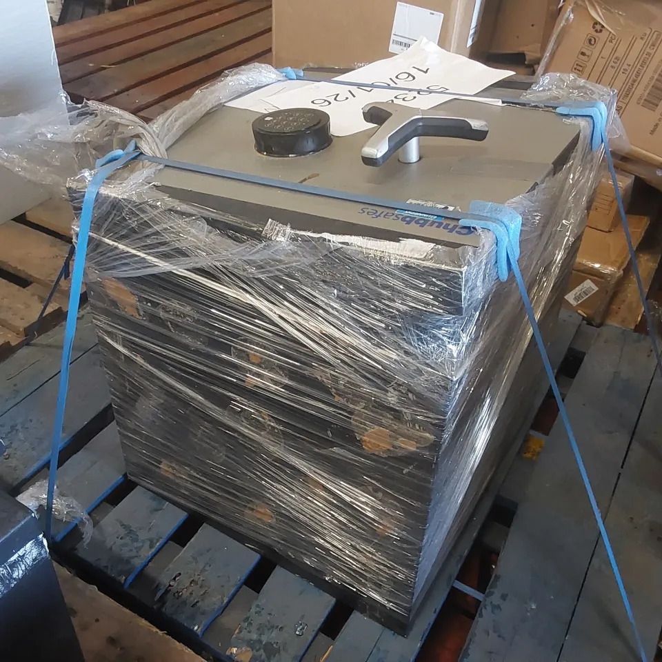 CHUBBSAFES HEAVY DUTY SECURITY SAFE