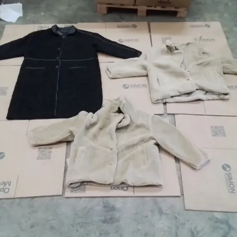PALLET OF BRAND NEW WOMENS QUALITY DESIGNER CLOTHES APPROXIMATELY 100 TO INCLUDE;JD WILLIAMS TEDDY COAT,SIMPLY BE TEDDY BIKER JACKET,SIMPLY BE BORG JACKET ETC6
