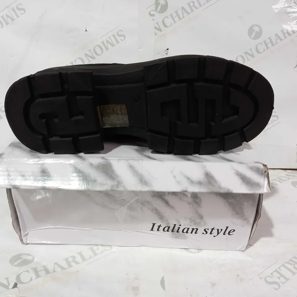 BOXED PAIR OF SEASTAR FAUX SUEDE KNEE HIGH BOOTS IN BLACK EU SIZE 38