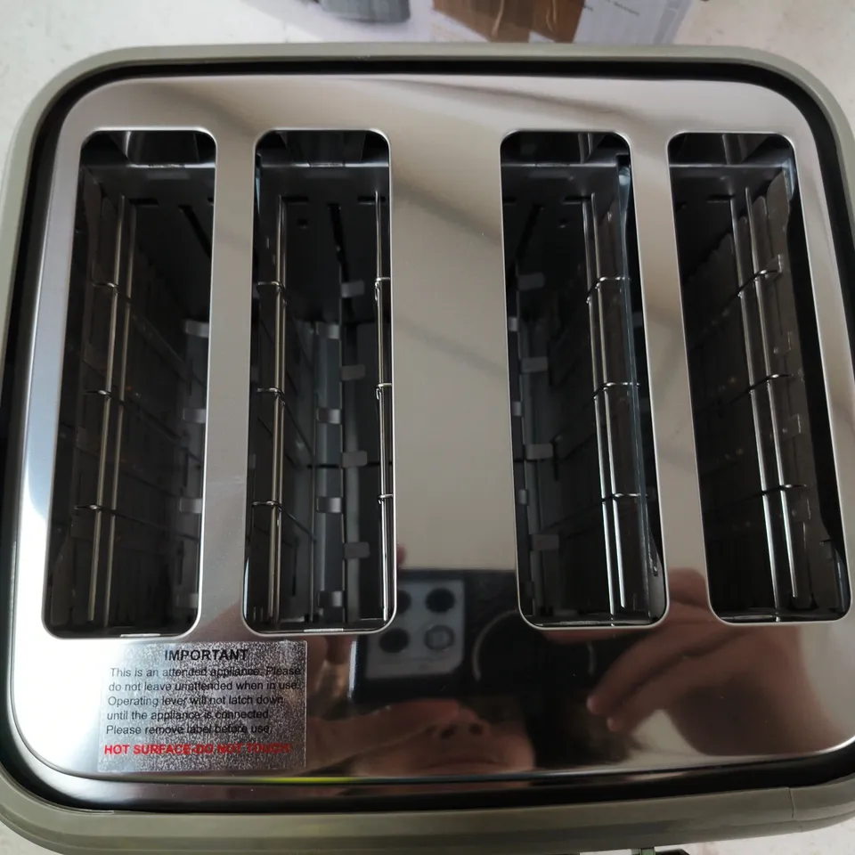 KENWOOD 4-SLICE TOASTER – GREEN WITH CHROME TOP