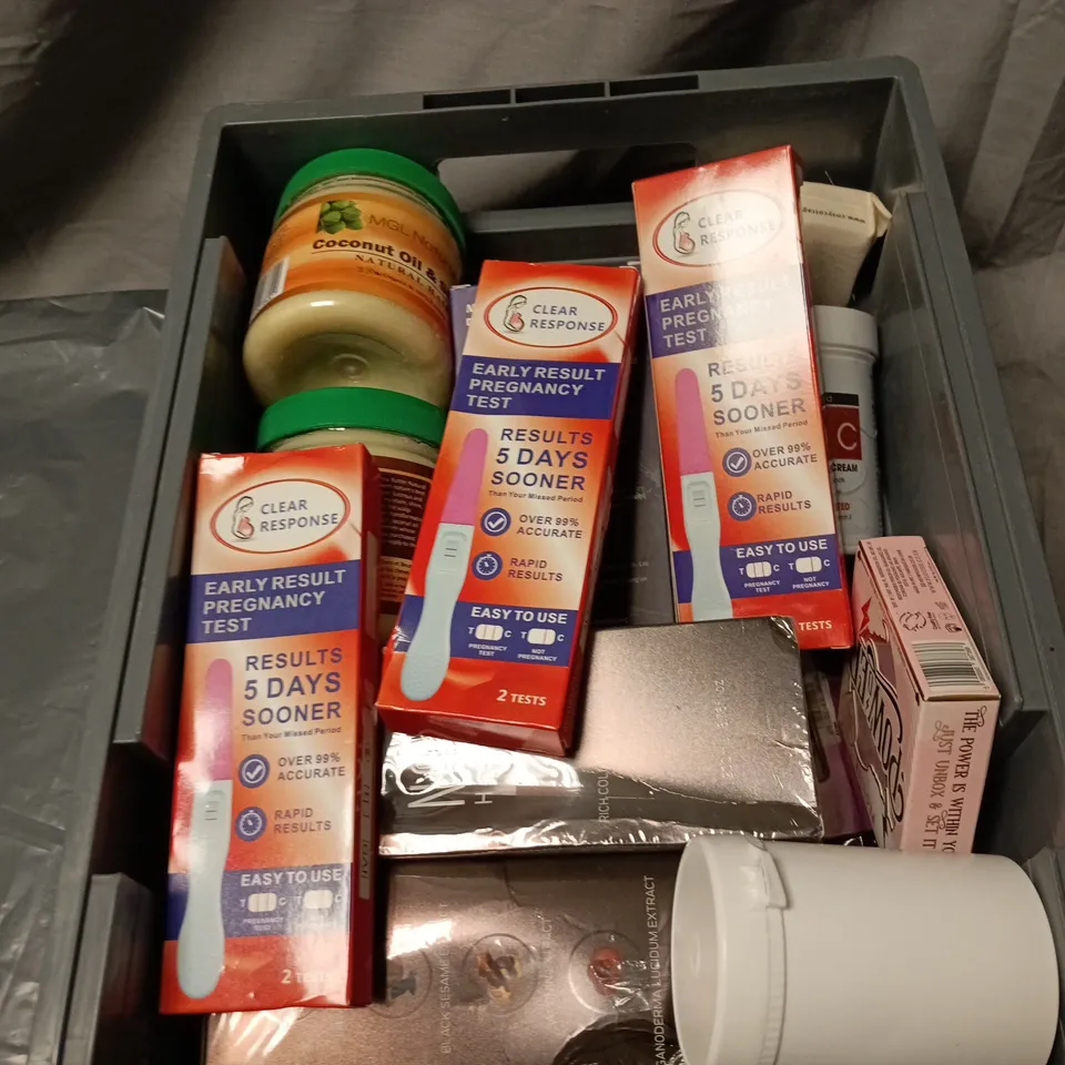 APPROXIMATELY 20 ASSORTED COSMETIC ITEMS INCLUDING EARLY RESPONSE PREGNANCY TEST, COCONUT OIL AND SHEA BUTTER, VITAMIN C  BRIGHTENING CREAM, PRIMROSE CREAM ETC