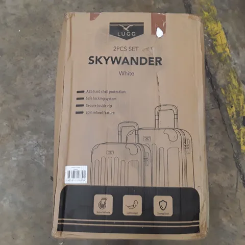 BOXED LUGG 2 PIECE SET SKYWANDER SUITCASES - WHITE