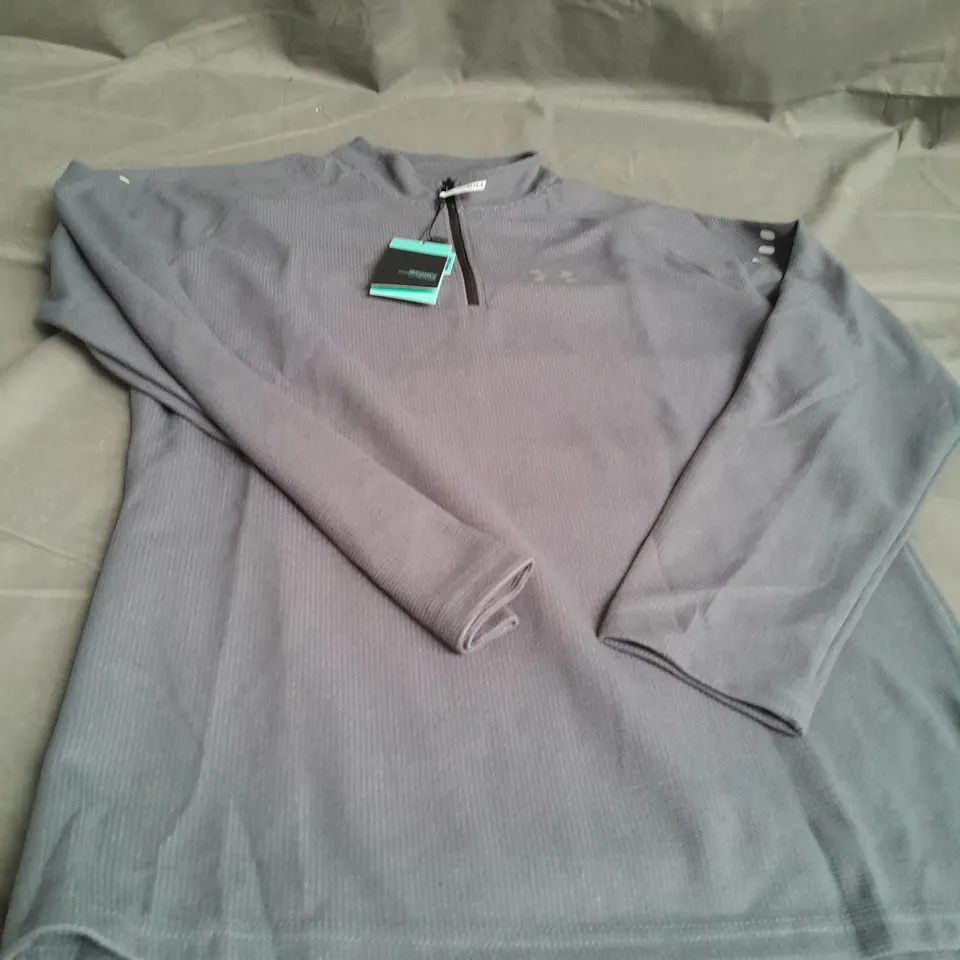 UNDER ARMOUR GYM JACKET SIZE 2XL