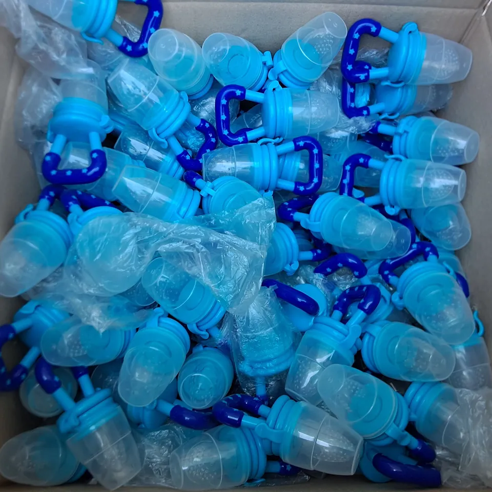 LOT OF APPROXIMATELY 100 FREEZABLE PUREE DUMMIES IN BLUE