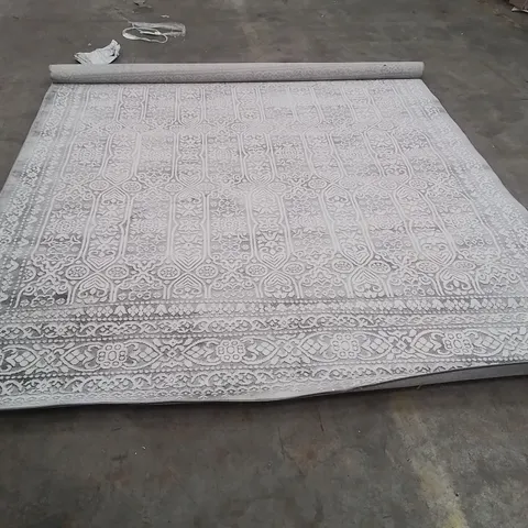 QUALITY DESIGNER AREA RUG - APPROXIMATELY 275X200CM