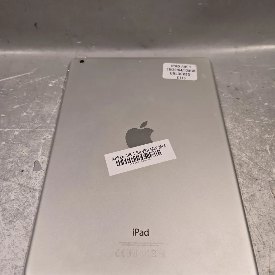 APPLE IPAD AIR TABLET - A1474 
