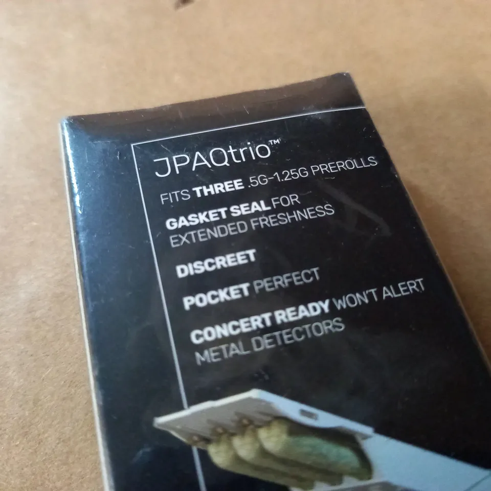LOT OF 6 SEALED JPAQ-TRIIO PREROLL CASES