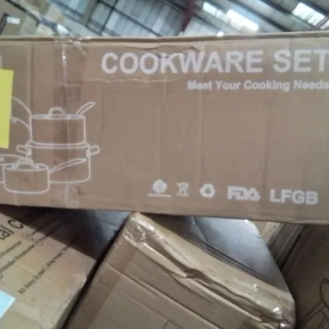BOXED COOKWARE SET