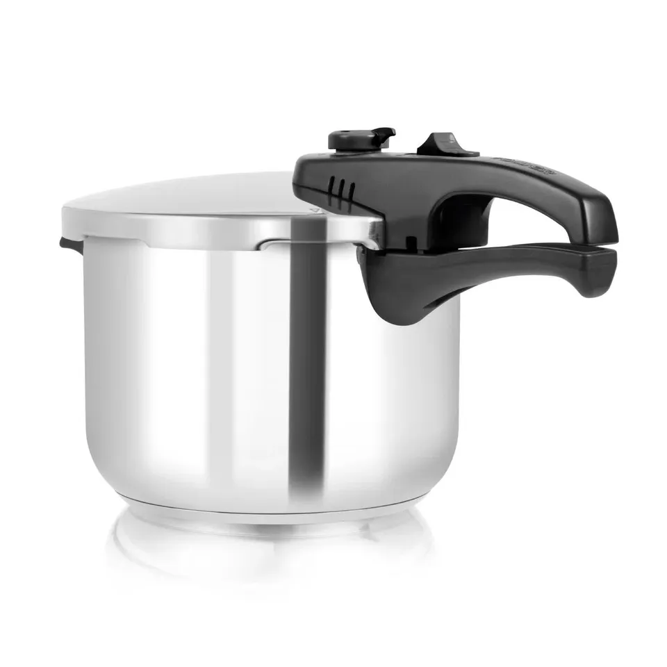 BOXED TOWER T80244 PRESSURE COOKER WITH STEAMER BASKET, STAINLESS STEEL, 6 LITRE , SILVER