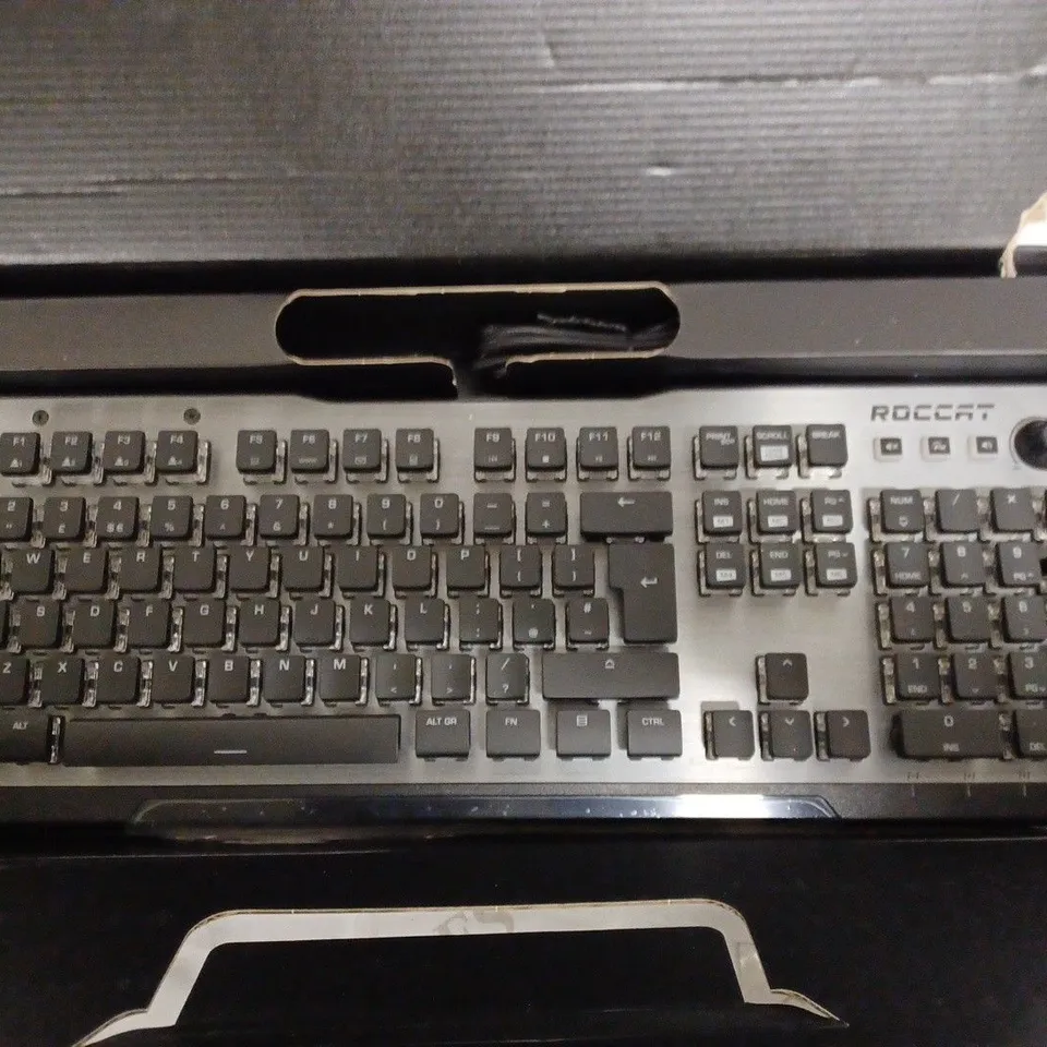 ROCCAT VULCAN RGB MECHANICAL GAMING KEYBOARD 