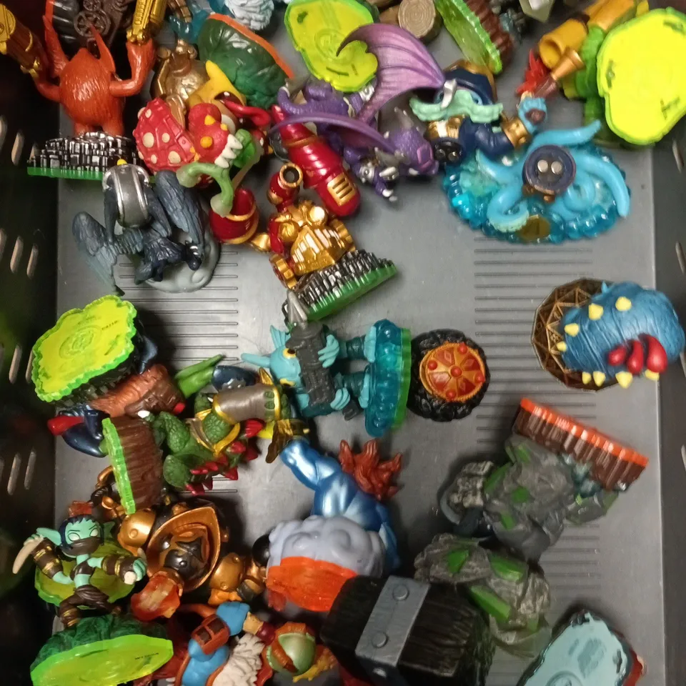 ASSORTMENT OF SKYLANDERS FIGURINES 