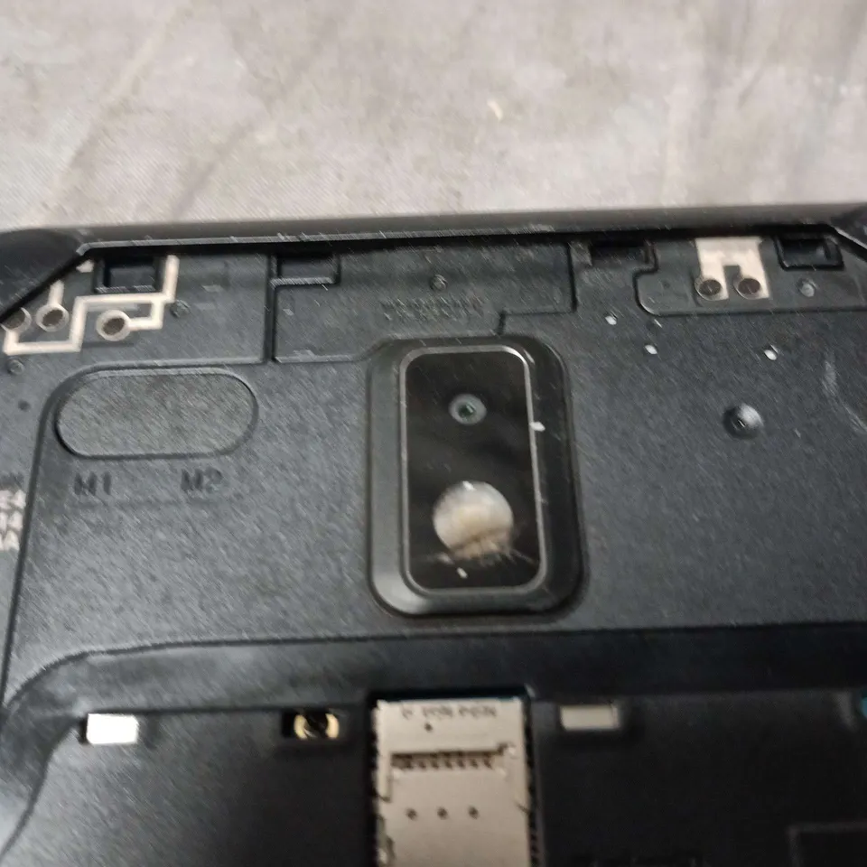 SAMSUNG GALAXY TABLET PC SM-T395, 16GB, BLACK – CRACKED SCREEN