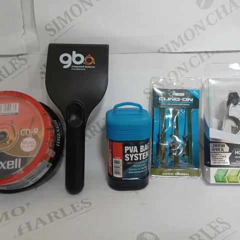 BOX OF APPROXIMATELY 15 ASSORTED ITEMS TO INCLUDE - NASH CLING ON RIGS - DOOR LOCK - 60 CDS ETC
