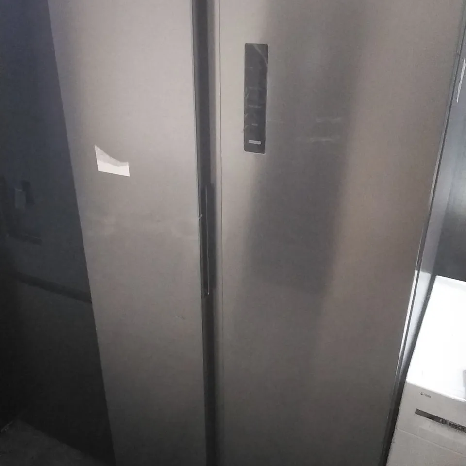 HISENSE
RB435N4WFE 60CM WIDE, TOTAL NO FROST, FREESTANDING FRIDGE FREEZER - BLACK STAINLESS STEEL