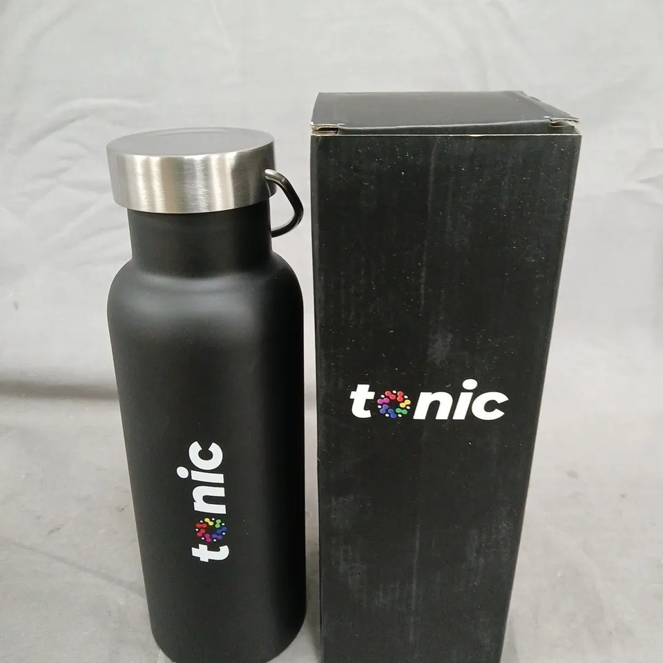 TONIC BLACK MATTE STAINLESS STEEL BOTTLE – SILVER CAP