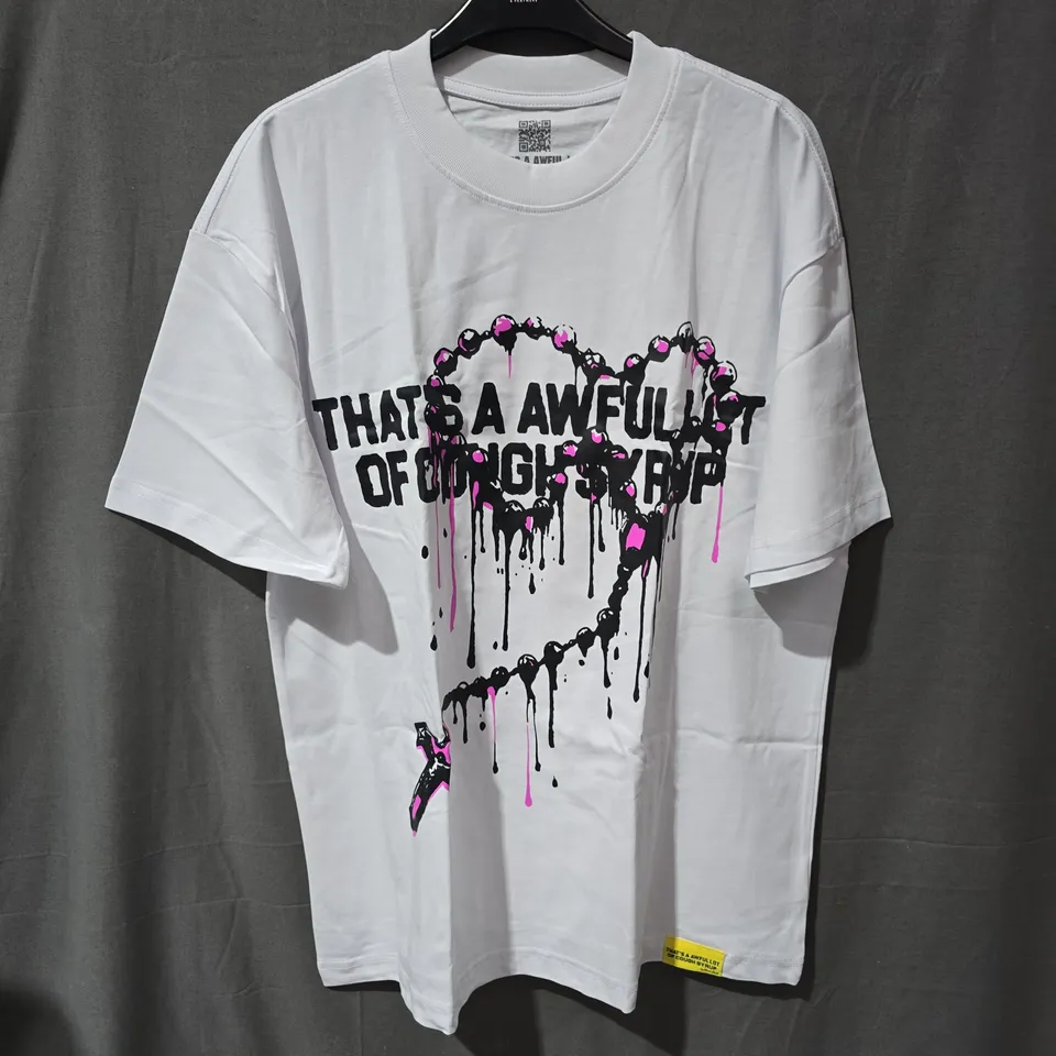 WHITE COTTON T-SHIRT WITH GRAPHIC PRINT THAT'S A AWFUL LOT OF COUGH SYRUP BY DESTO DUBB – MEDIUM (M)