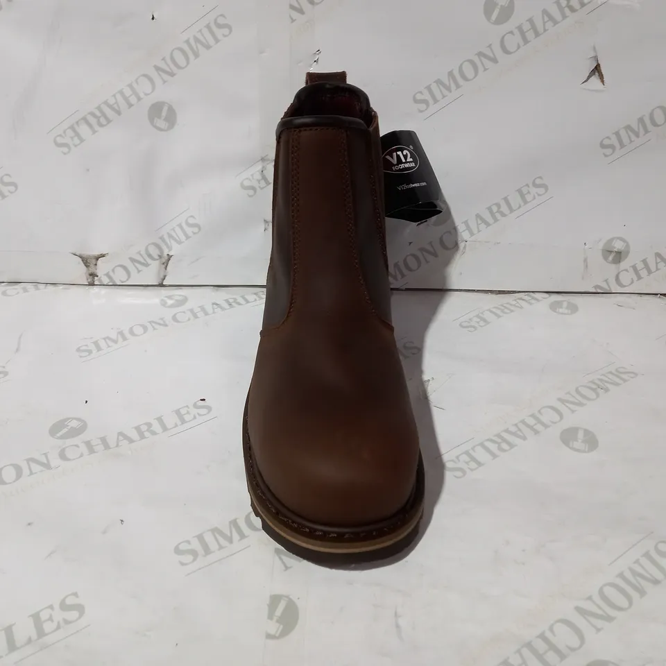 BOXED PAIR OF V12 FOOTWEAR FAUX LEATHER BOOTS IN BROWN UK SIZE 10