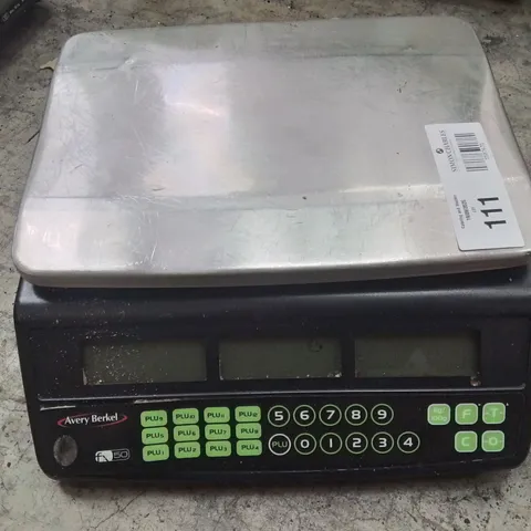 AVERY BERKEL FX50 RETAIL SHOP WEIGHING SCALE. 