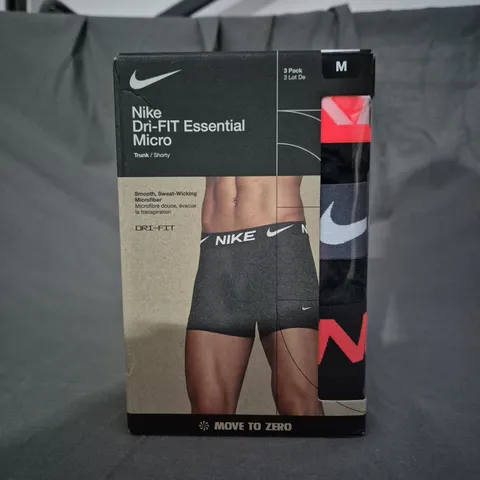 BOXED NIKE DRI-FIT BOXERS SIZE M - X3