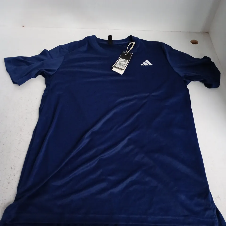ADIDAS CLUB TEE IN NAVY - UK MEDIUM