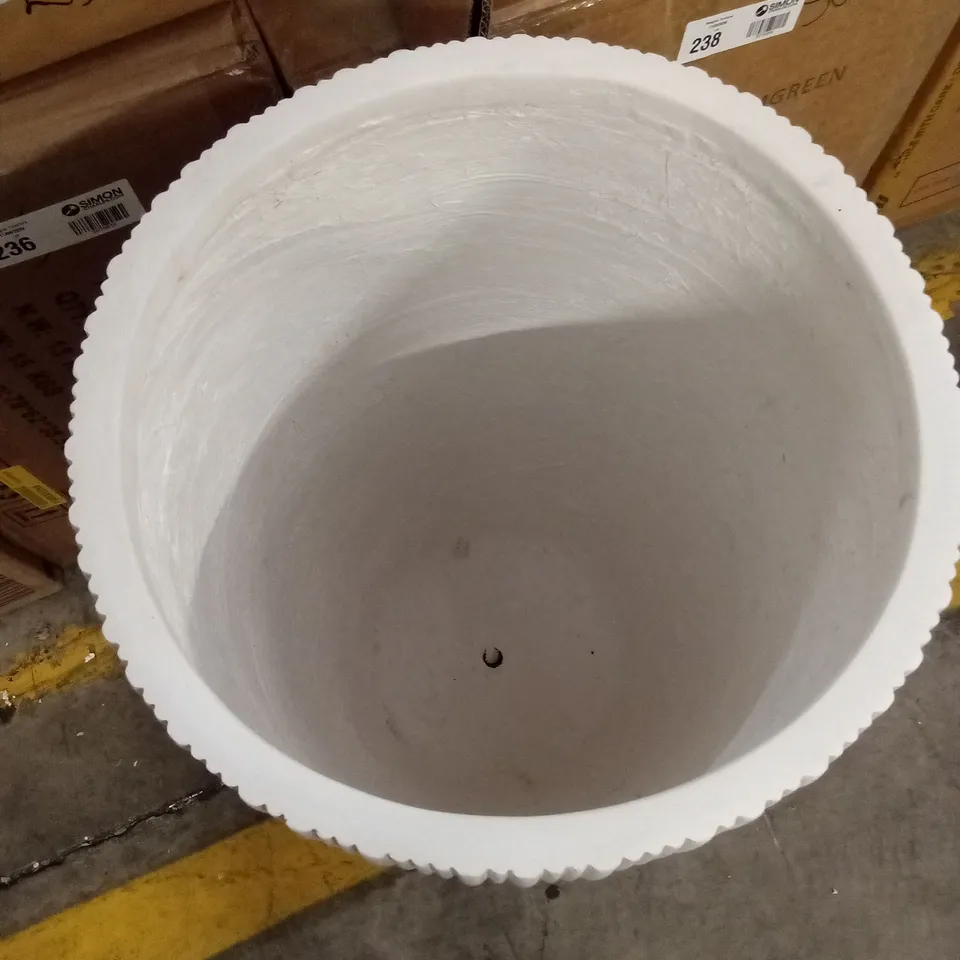 BOXED BELIANI PLANTER (1 BOX)