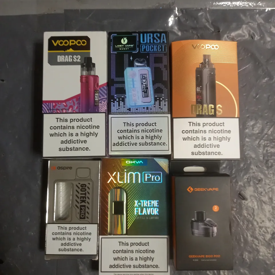 APPROXIMATELY 20 VAPES & E-CIGARETTES TO INCLUDE - OXVA XSLIM PRO - VOOPOO DRAG S - LOST VAPE URSA POCKET - ETC