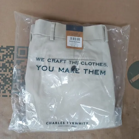 BAGGED CHARLES TYRWHITT ULTIMATE NON-IRON SLIM FIT CHINOS IN STONE SIZE 34/34