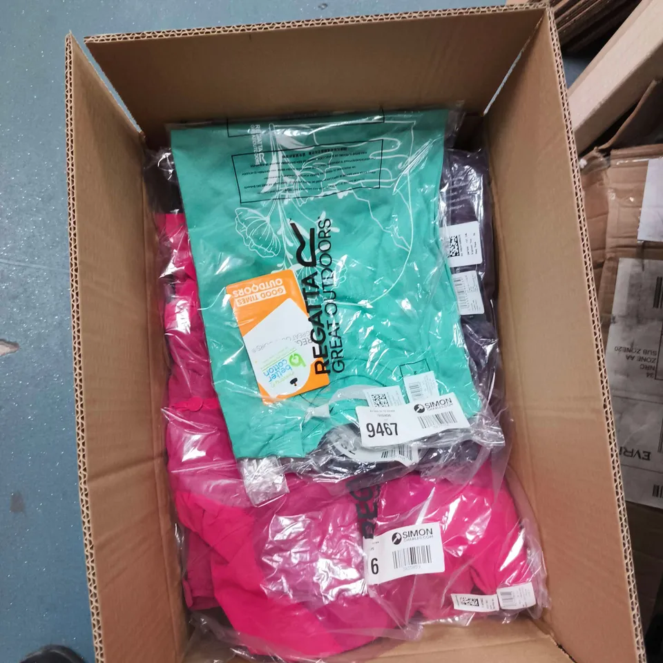 BOX OF APPROXIMATELY 20 ASSORTED REGATTA CLOTHING ITEMS