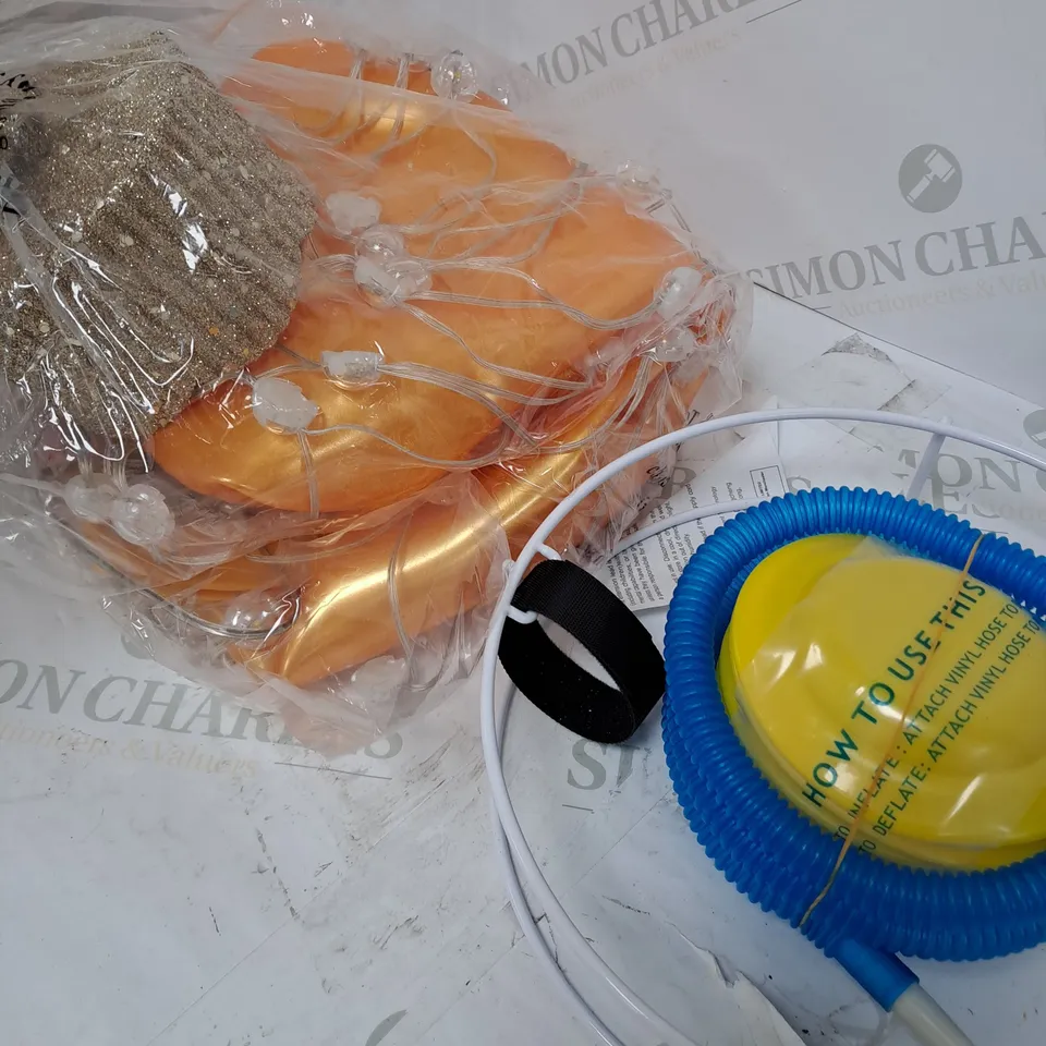 MR CHRISTMAS INDOOR OUTDOOR INFLATABLE BAUBLE AND STAND