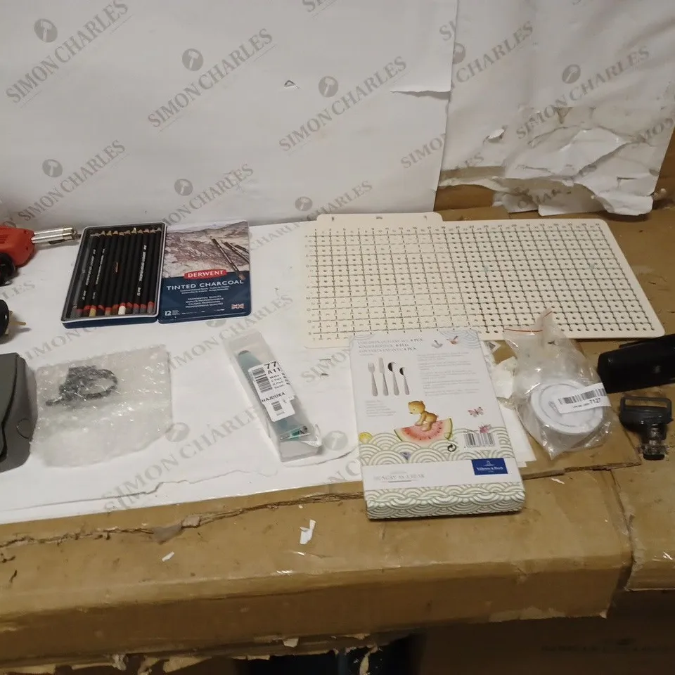 LOT OF ASSORTED HOUSEHOLD GOODS TO INCLUDE DERWENT TINTED CHARCOAL, WELLER TOOL, AND WERA TOOL ETC.