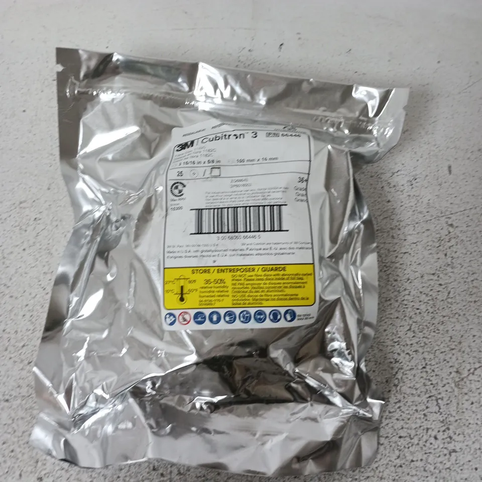 3M CUBITRON 3 FIBRE DISC 1182C, 36+, 100 MM X 16 MM, SLOTTED, 25 PER PACK