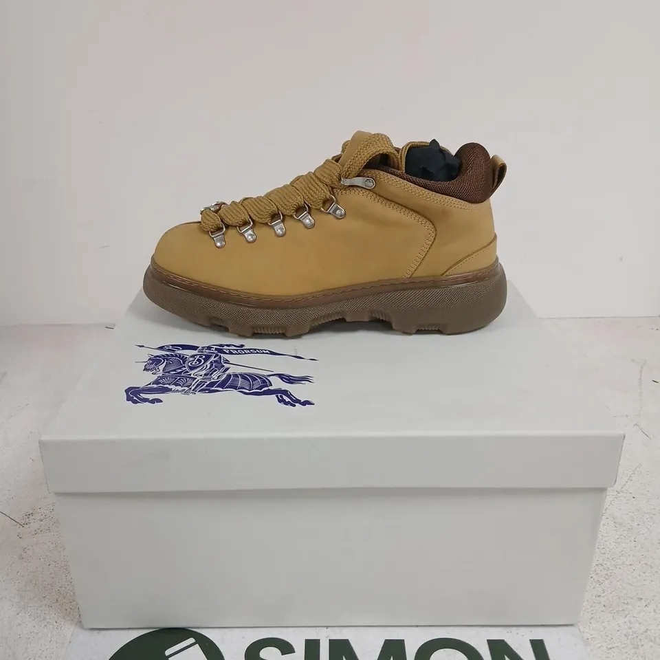 BURBERRY TAN LEATHER HIKING BOOTS – UK 11 (EU 45)