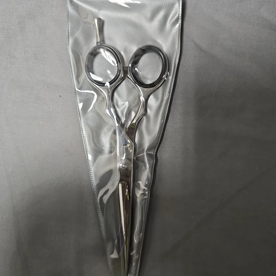  APPROXIMATELY 16PCS-SUMIQ INTERNATIONAL STAINLESS STEEL HAIRDRESSING SCISSORS – PROFESSIONAL GROOMING SCISSORS 