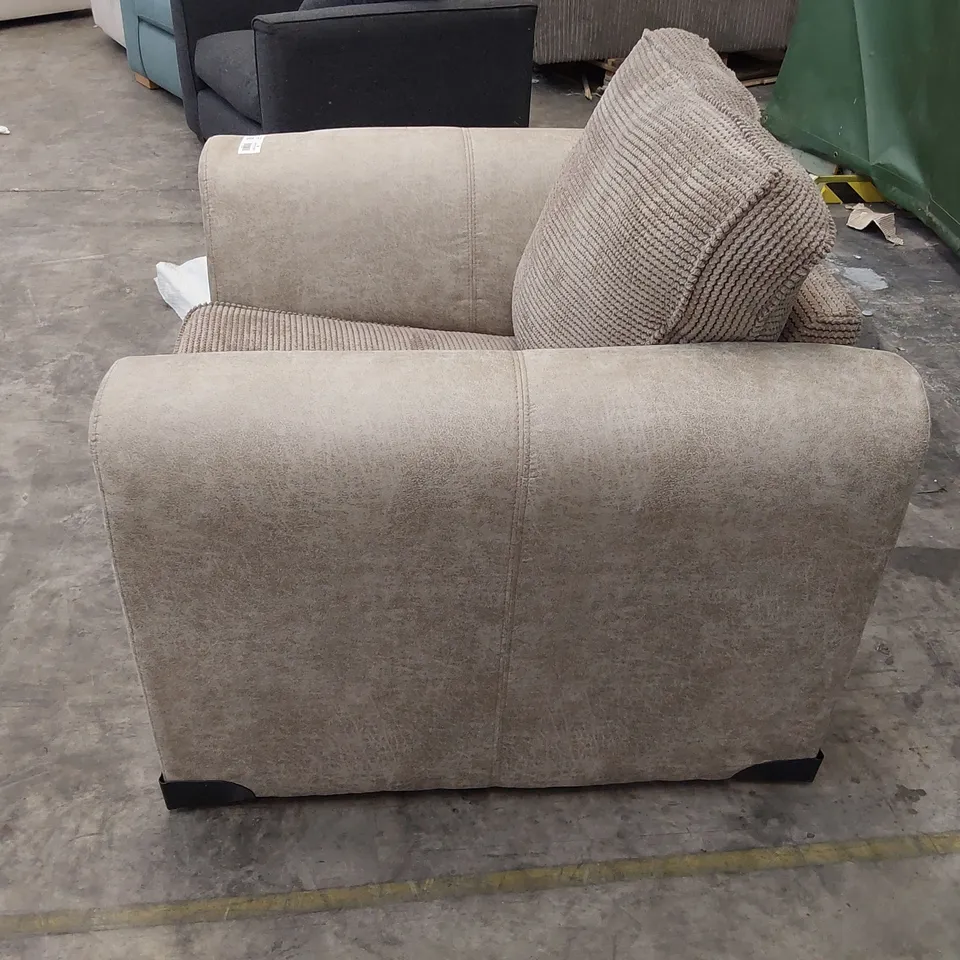 QUALITY DESIGNEREASY CHAIR FAUX LEATHER AND JUMBO CORD