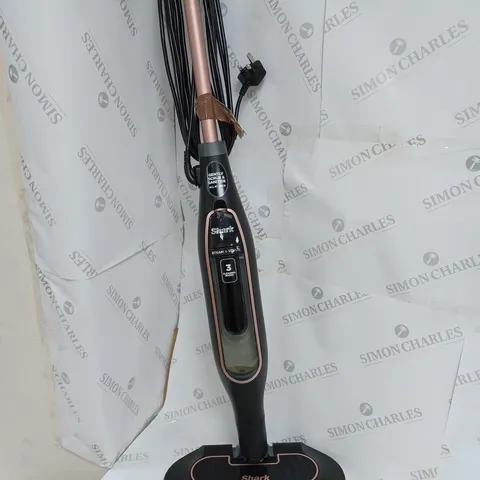UNBOXED SHARK STEAM SCRUBBER WITH STEAM BLAST S7201