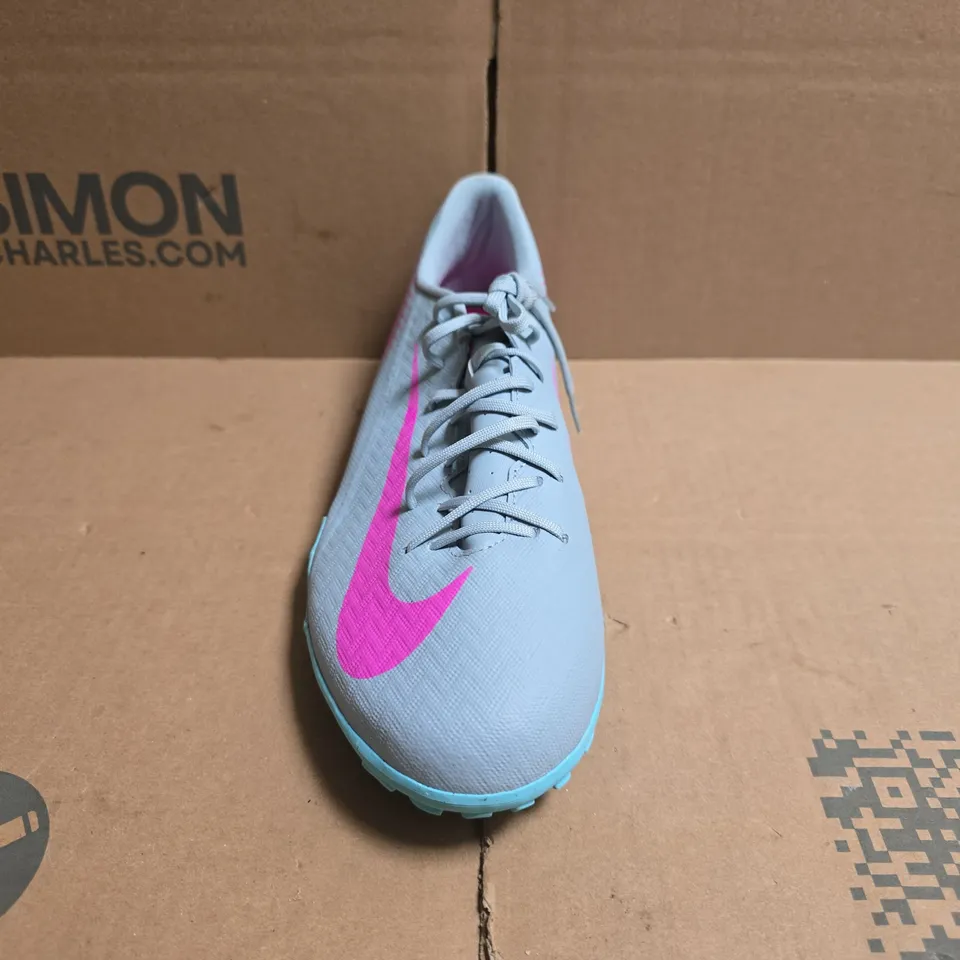 PAIR OF NIKE AIR ZOOM TRAINERS IN BLUE/PINK SIZE UK 11