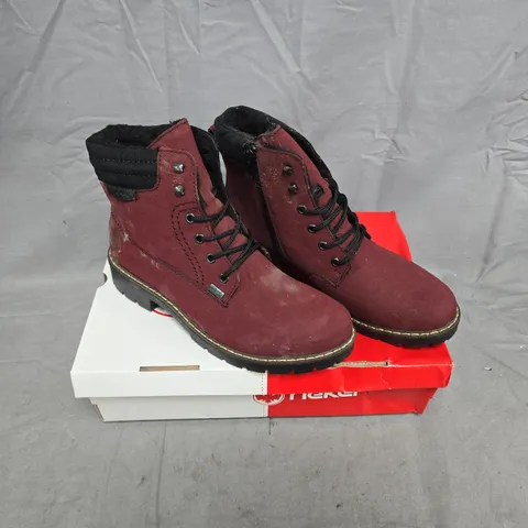 BOXED PAIR OF RIEKER BURGUNDY SUEDE ANKLE BOOTS – UK 6½ (EU 40)