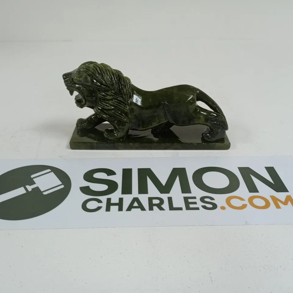 DECORATIVE LION STATUE GREEN