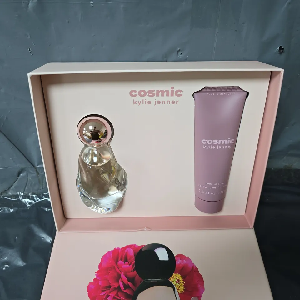 KYLIE JENNER COSMIC GIFT SET