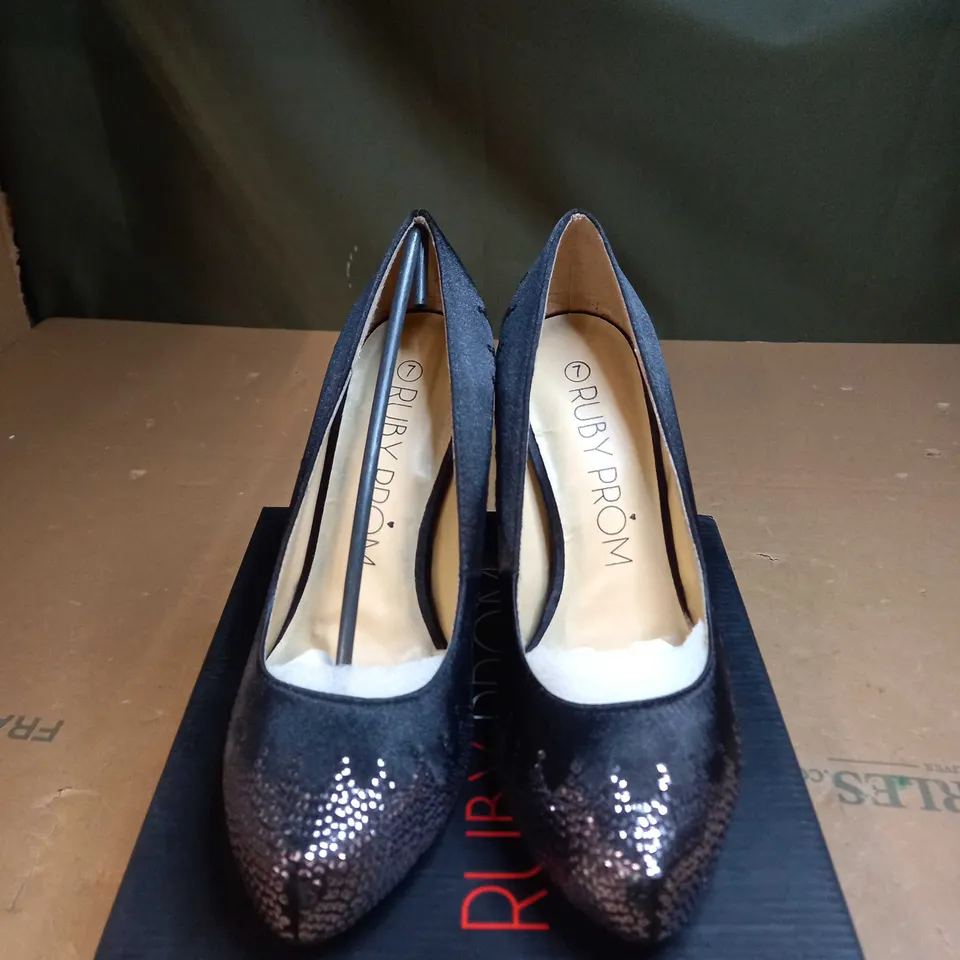 RUBY PROM SEQUIN STILETTO HEEL SHOES SIZE 7